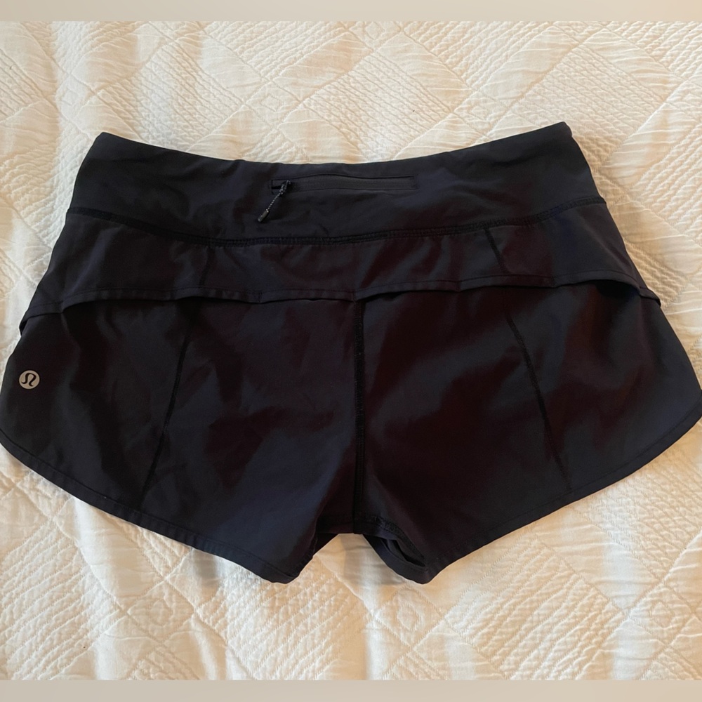 LULULEMON ~ speed up low-rise 2.5 black athletic shorts